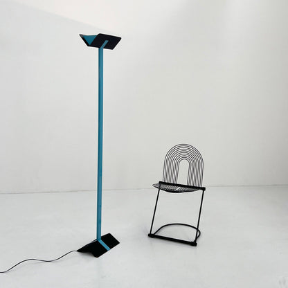 Postmoderne Schwarz und Blau Stehlampe, 1980er Vintage