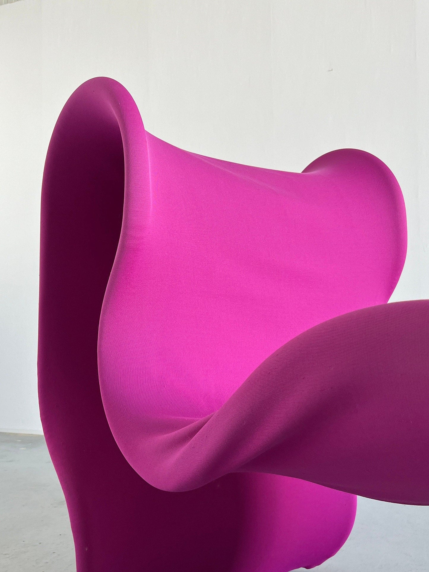 Large Fiocco armchair by Gianni Pareschi for Busnelli in pink, 1970s vintage