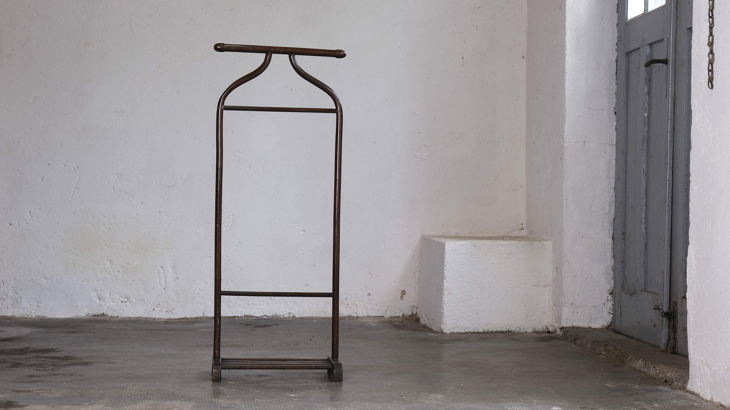 Bentwood coat stand / valet stand by Thonet in dark brown model P133 Vintage