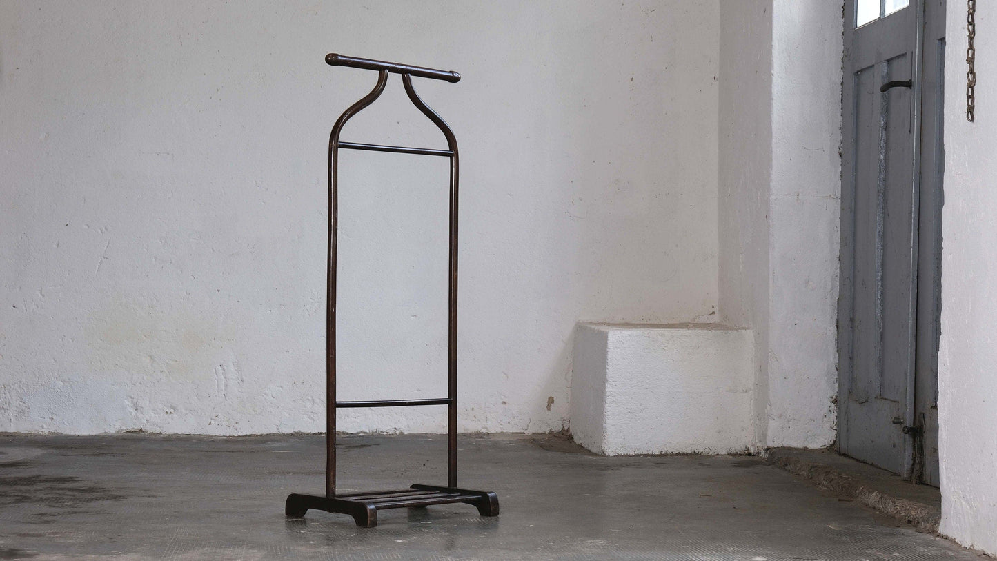 Bentwood coat stand / valet stand by Thonet in dark brown model P133 Vintage