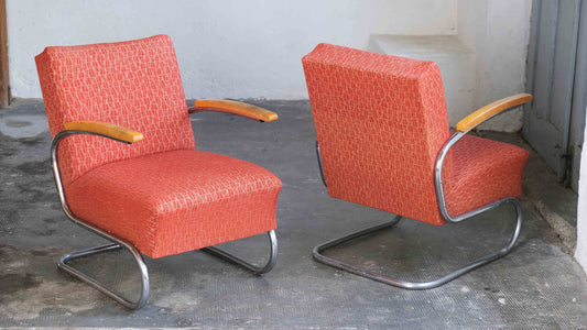 1 von 2 Bauhaus Freischwinger Sessel S 411 in rot gemustert / Thonet Lizenz Vintage