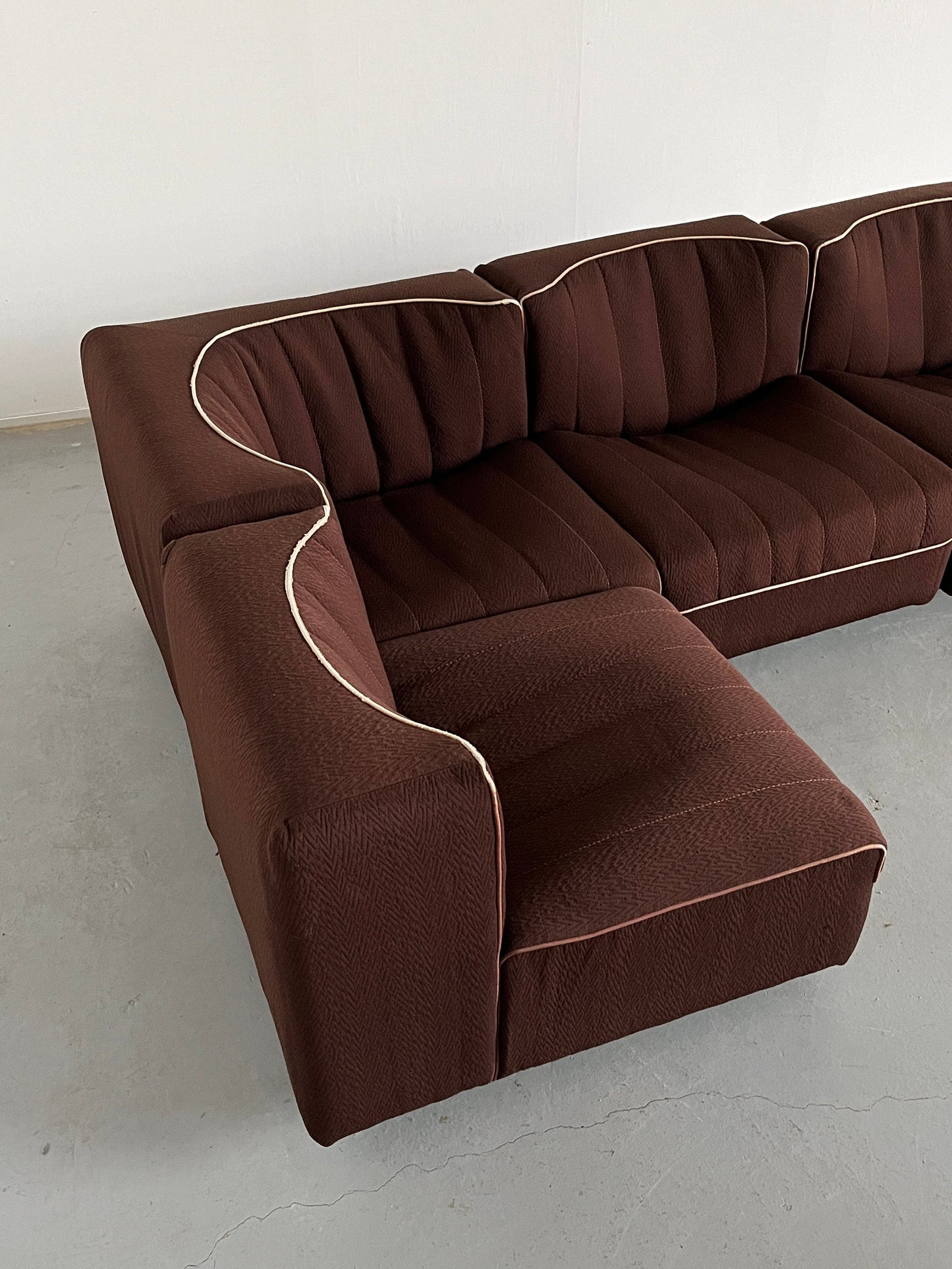 Novemila 9000 Mid-Century-Modern Modular Sofa by Tito Agnoli for Arflex, Brown Fabric, 1969 Italy Vintage