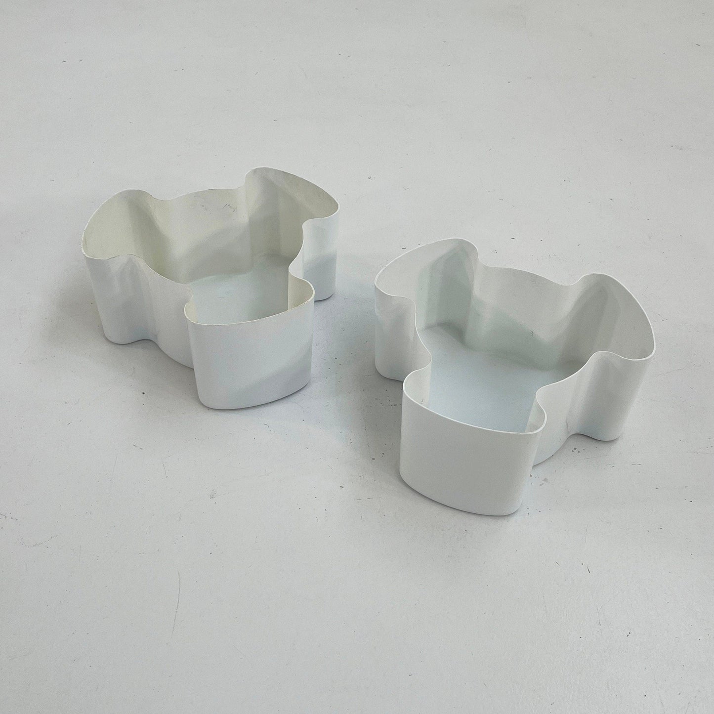 Set of 2 White Single Puzzle Planters by Visart, 1970s Vintage