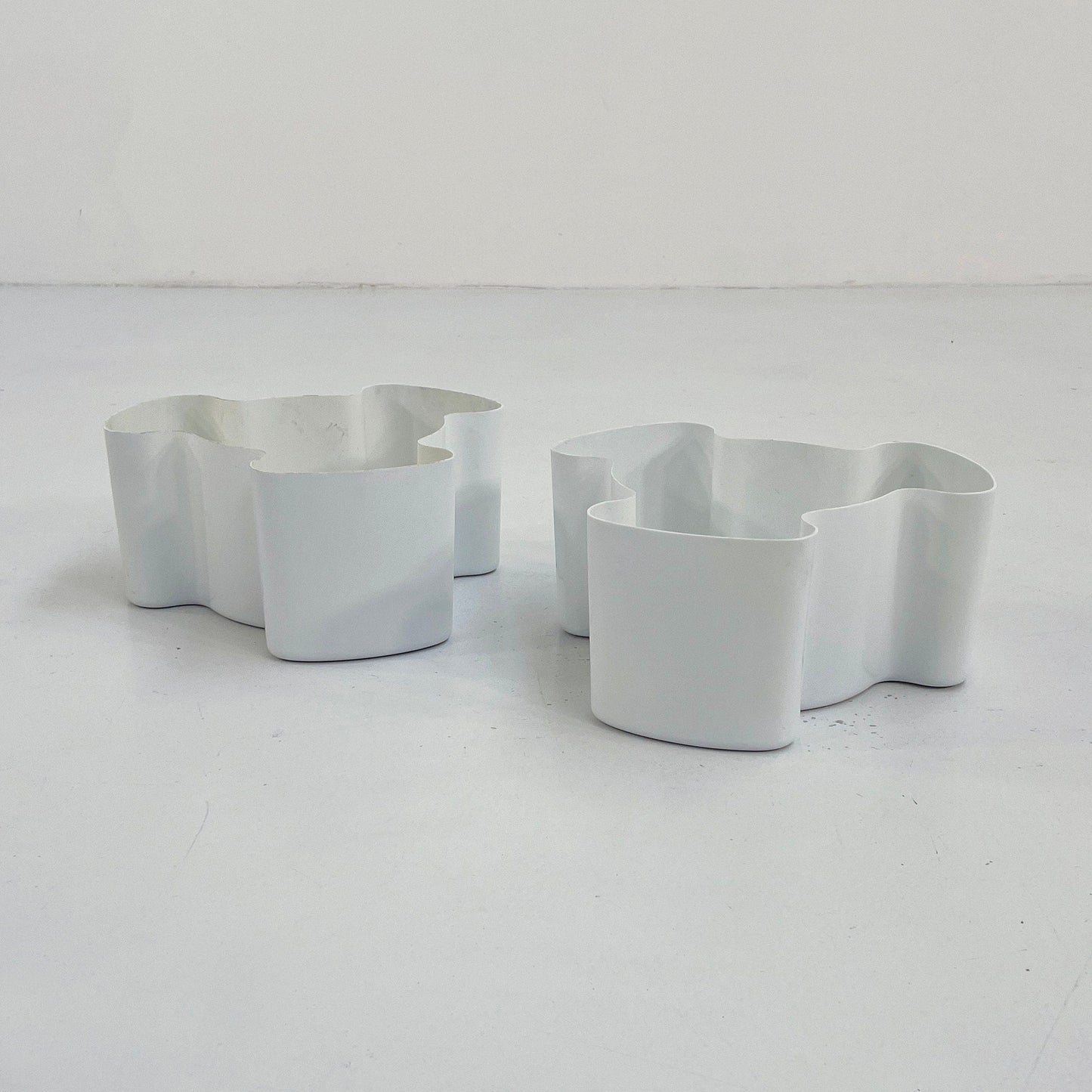 Set of 2 White Single Puzzle Planters by Visart, 1970s Vintage