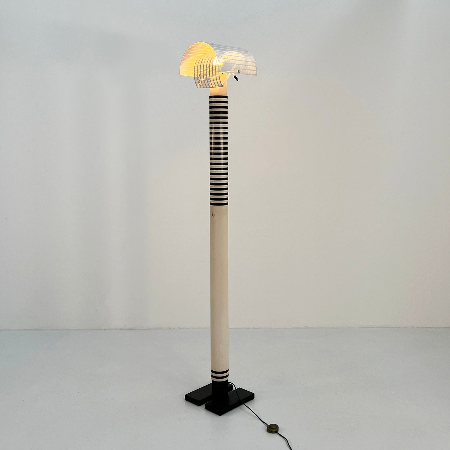 Shogun Stehlampe von Mario Botta für Artemide, 1980er Vintage