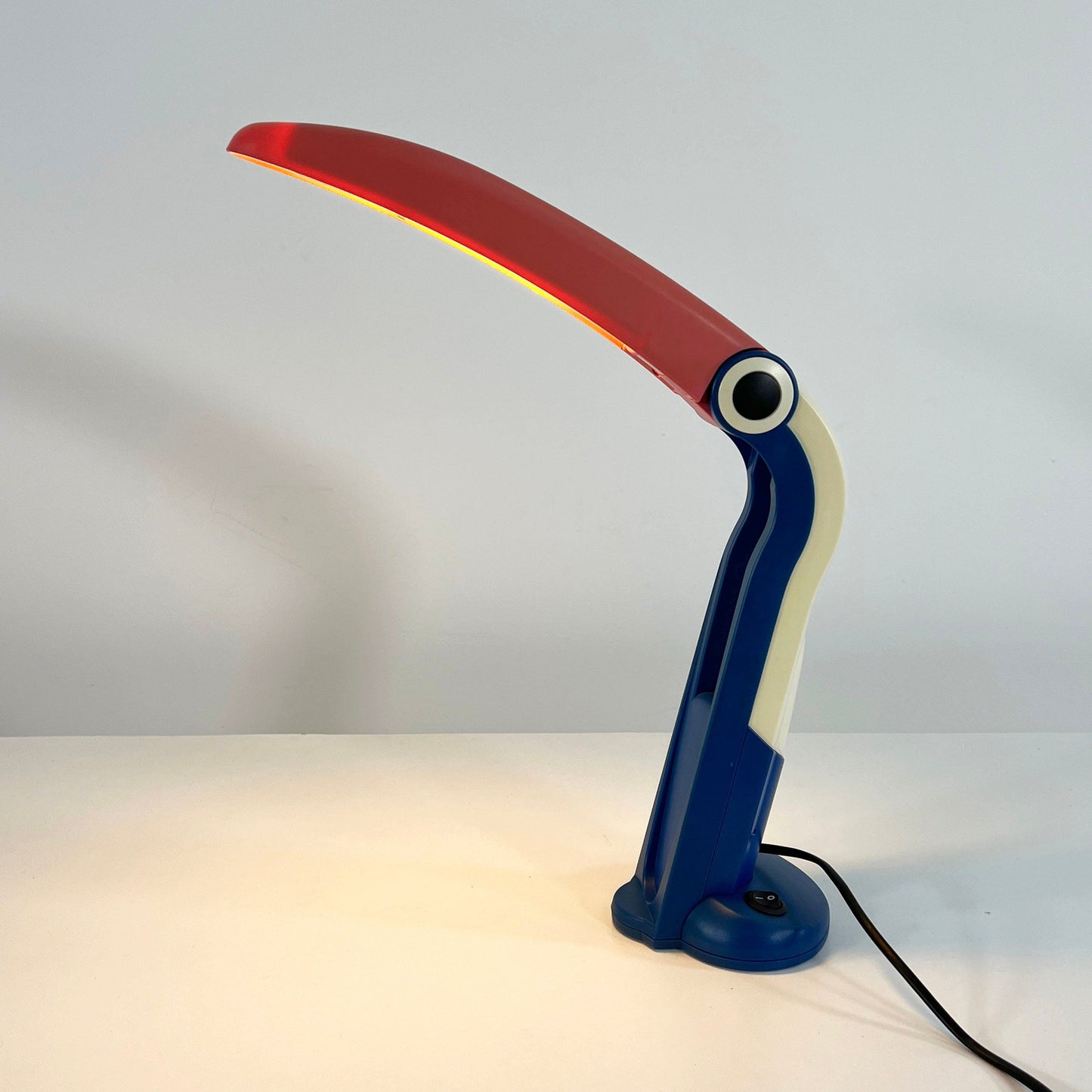 Lampe Toucan par HT Huang pour Huanglite, 1980s