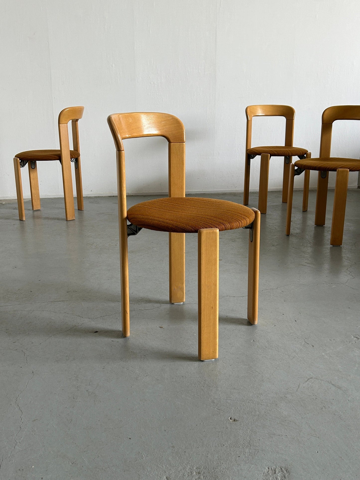 1 des 6 chaises à manger modernes empilables du milieu du siècle de Bruno Rey pour Kusch+Co, millésime allemand des années 1990