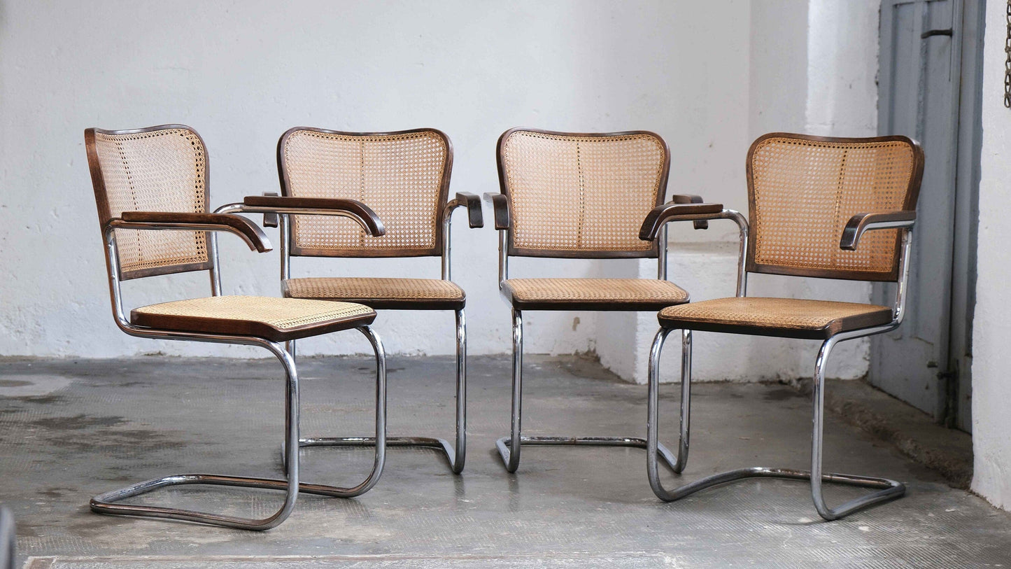 Suite de 4 chaises cantilever Bauhaus K 17 par Slezák comme Thonet S 64 Variation Vintage