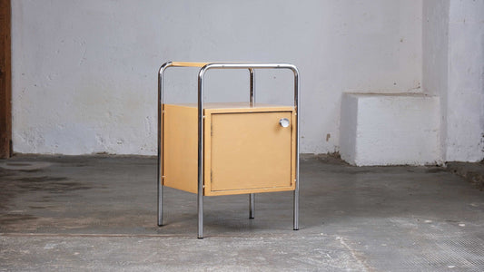 Bauhaus Nachttisch von Slezák in apricot-beige Vintage