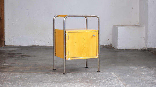 Table de chevet Bauhaus en jaune-marron vintage