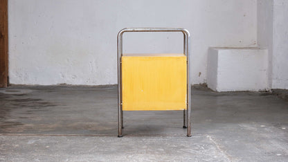 Table de chevet Bauhaus en jaune-marron vintage