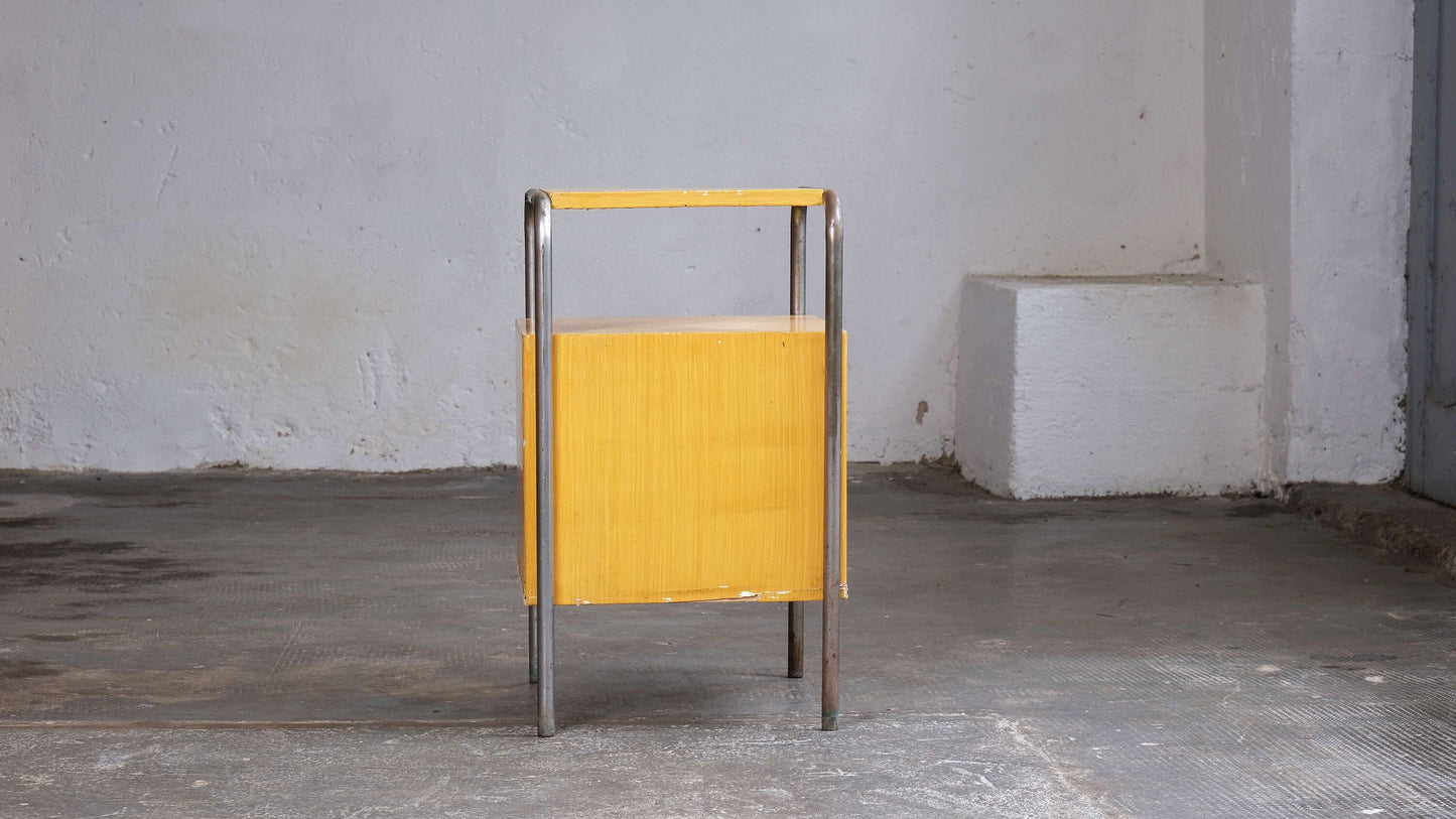 Table de chevet Bauhaus en jaune-marron #2 vintage