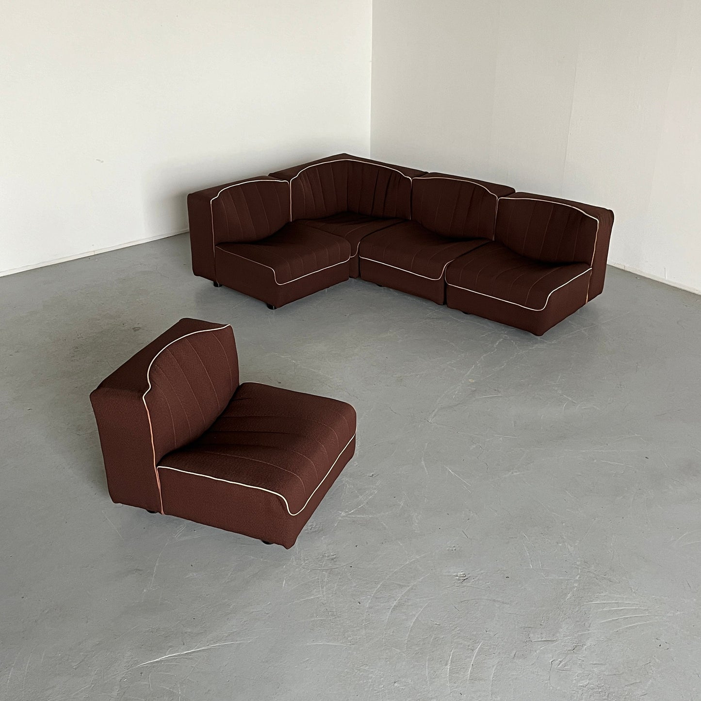 Novemila 9000 Mid-Century-Modern Modular Sofa by Tito Agnoli for Arflex, Brown Fabric, 1969 Italy Vintage