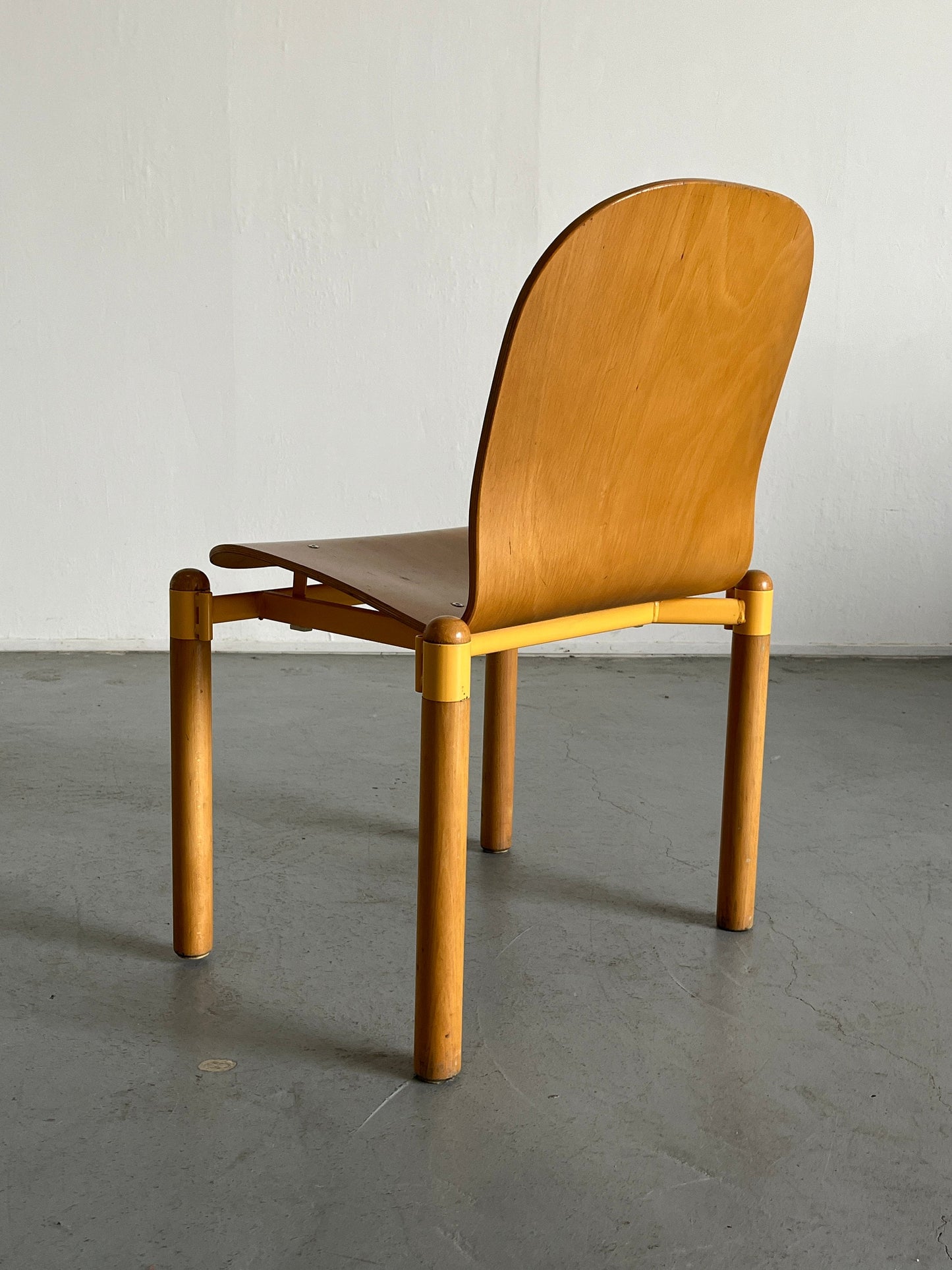 Stapelbarer Mid-Century Modern Bentwood und Metall Esszimmerstuhl von Braun Lockenhaus, 1990er Jahre Österreich Vintage