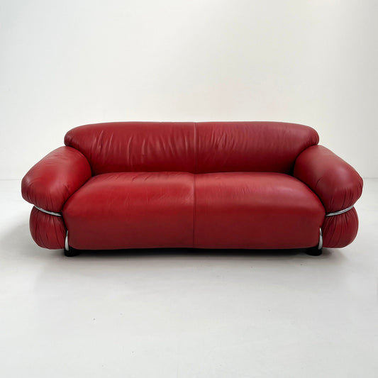Red leather sofa Sesann 2-seater by Gianfranco Frattini for Cassina, 1970s vintage