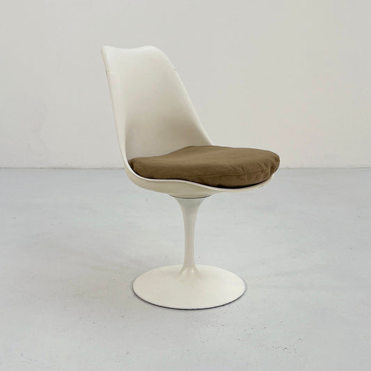 Taupe Swivel Tulip Dining Chair by Eero Saarinen for Knoll, 1960s Vintage