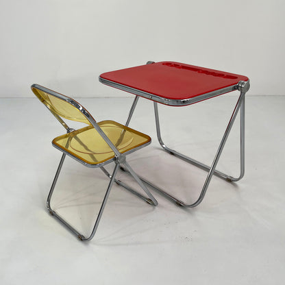 Red Platone folding table by Giancarlo Piretti for Anonima Castelli, 1970s vintage