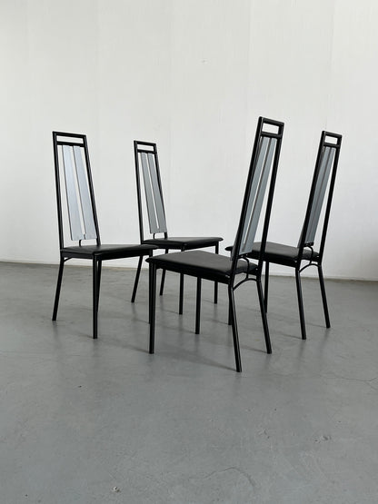 Ensemble de 4 chaises de salle à manger brutalistes postmodernes à haut dossier en métal noir, simili cuir et bois, Italie vintage années 1980