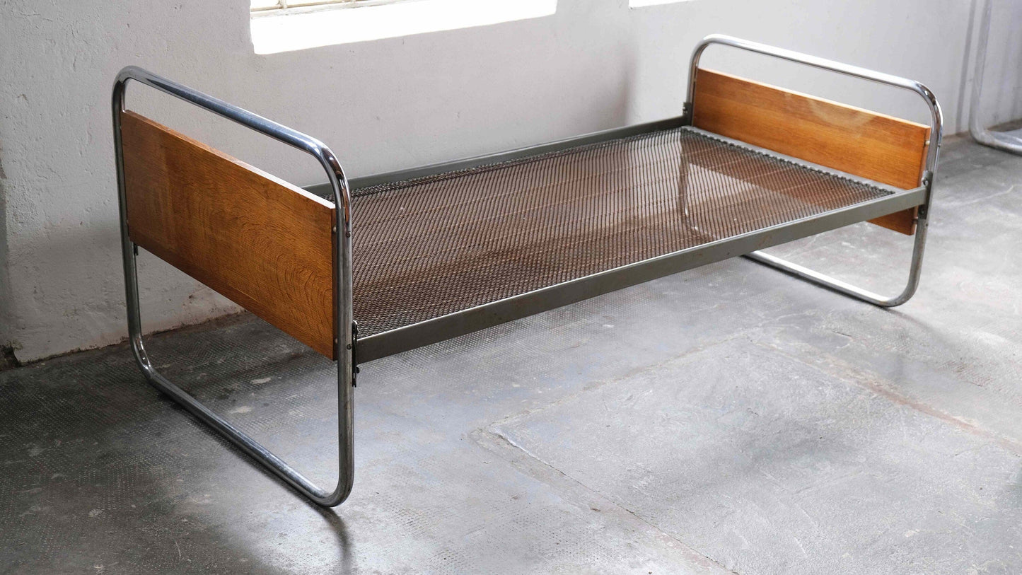 Bauhaus Bett aus verchromten Stahlrohren (#2 von 2) Vintage