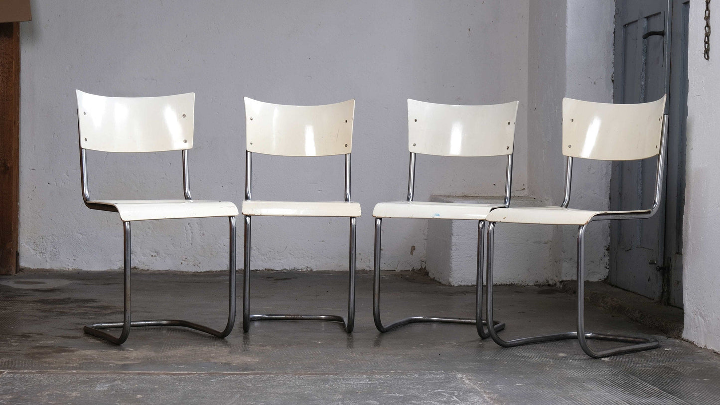 Ensemble de quatre chaises cantilever Bauhaus par Mart Stam, S 43 peintes en blanc vintage