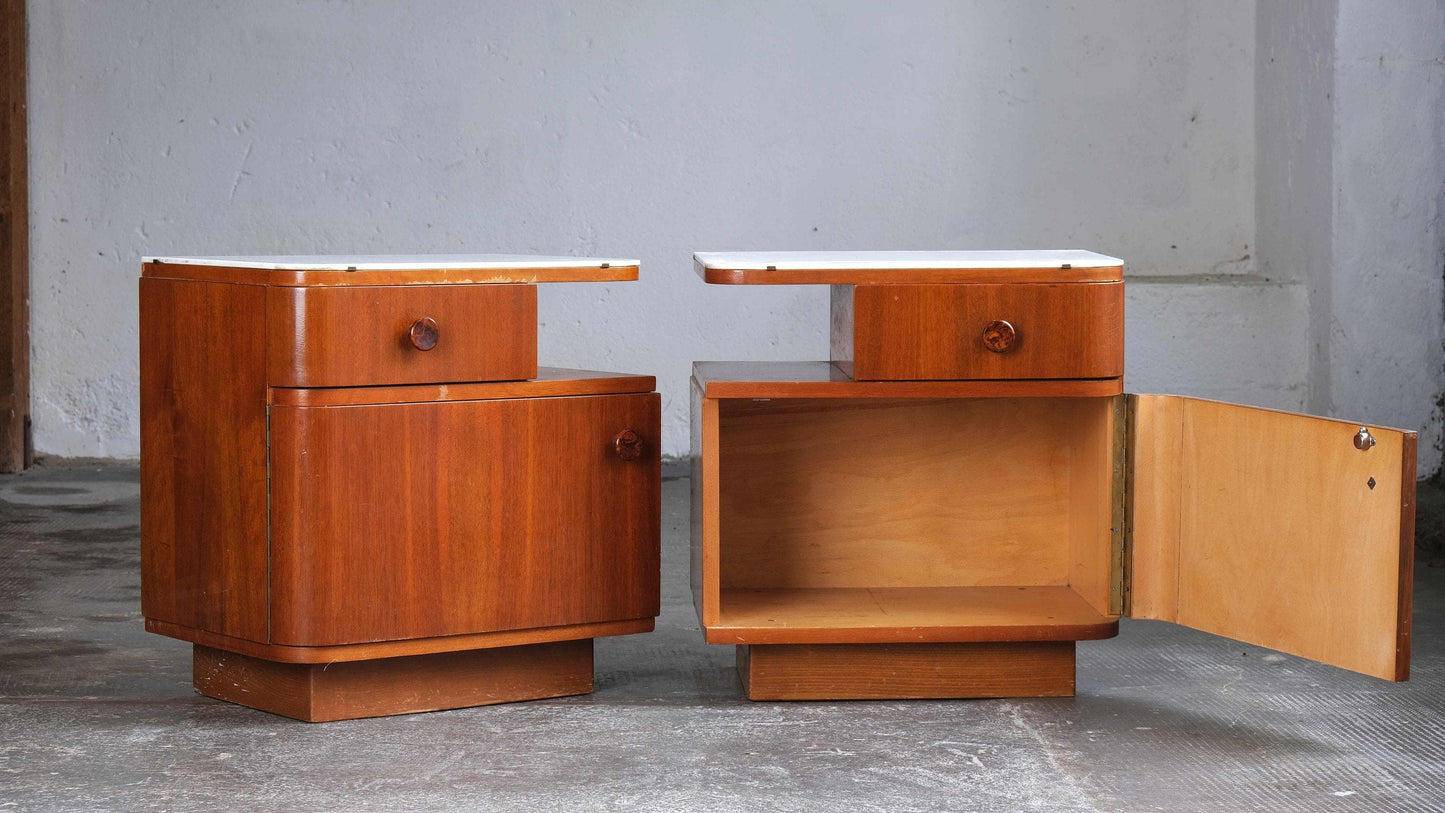 Tables de chevet du milieu du siècle avec plateaux en verre blanc vintage