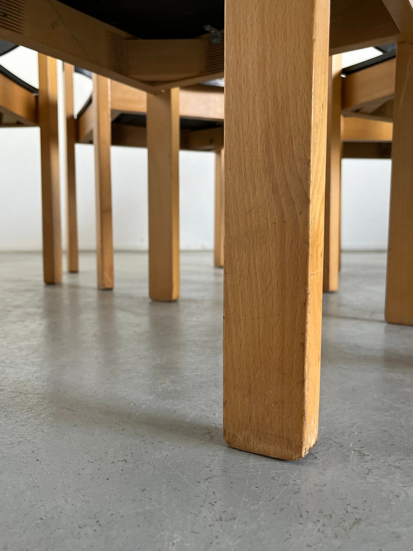 Ensemble de 2 chaises à manger empilables ou chaises visiteurs du milieu du siècle moderne de Kusch+Co, hêtre et contreplaqué teinté, millésime allemand des années 1970