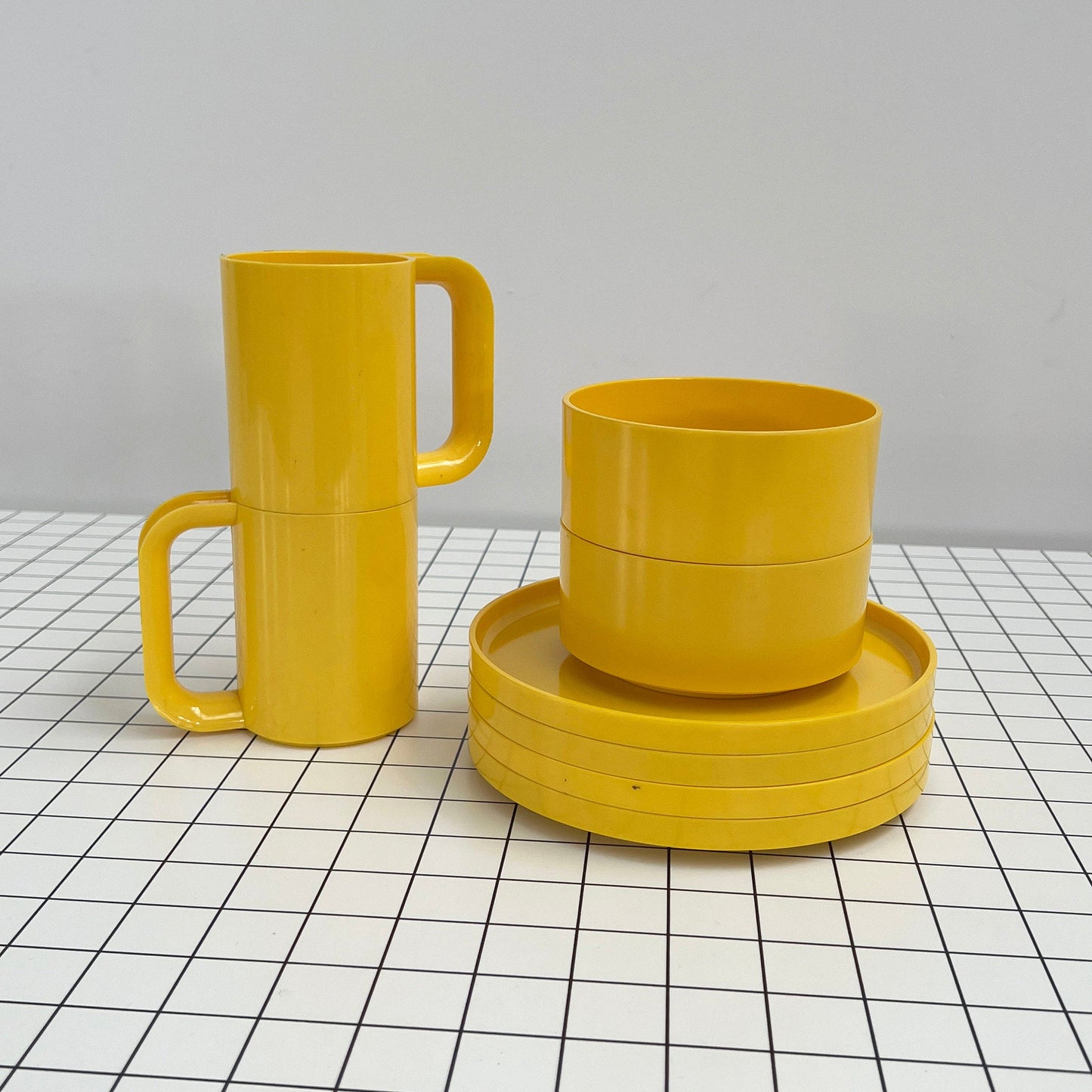 Tableware set by Massimo Vignelli for Heller, 1970s vintage