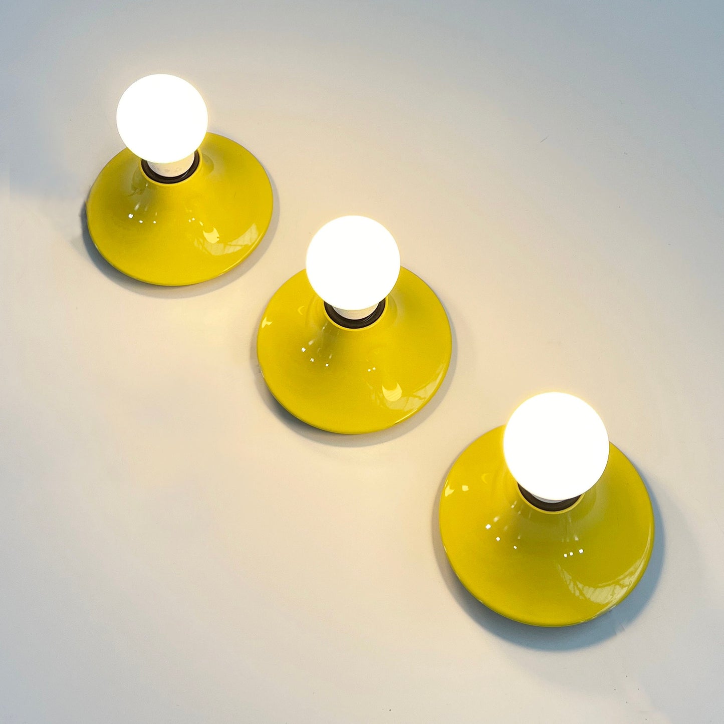 Set of 3 yellow Teti wall lights by Vico Magistretti for Artemide, 1970s vintage