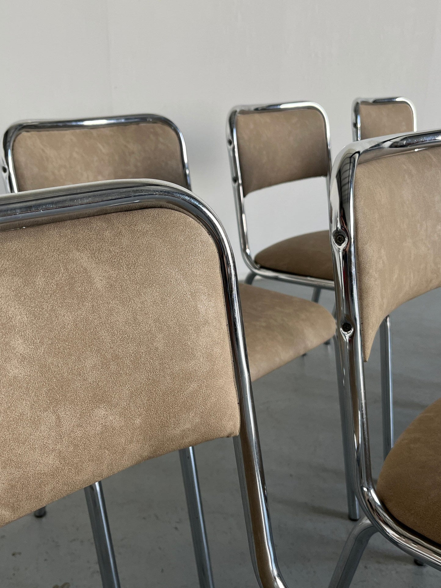 Bauhaus design chrome tubular steel and beige faux leather Italian modernist dining chairs, 1980s vintage