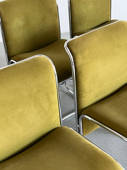 1 des 6 chaises de salle à manger « Calla » modernes du milieu du siècle par Antonio Ari Colombo pour Arflex, velours vert olive et acier chromé courbé, Italie vintage des années 1970