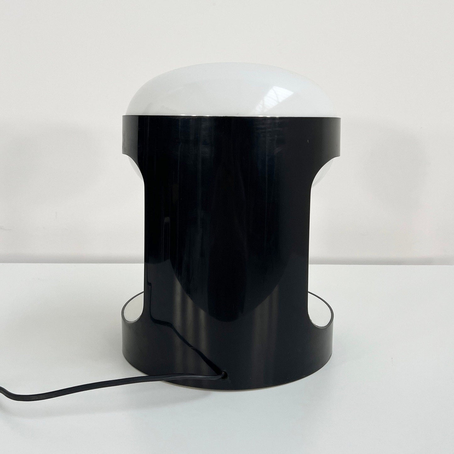 Lampe de table noire KD29 par Joe Colombo pour Kartell, vintage 1960