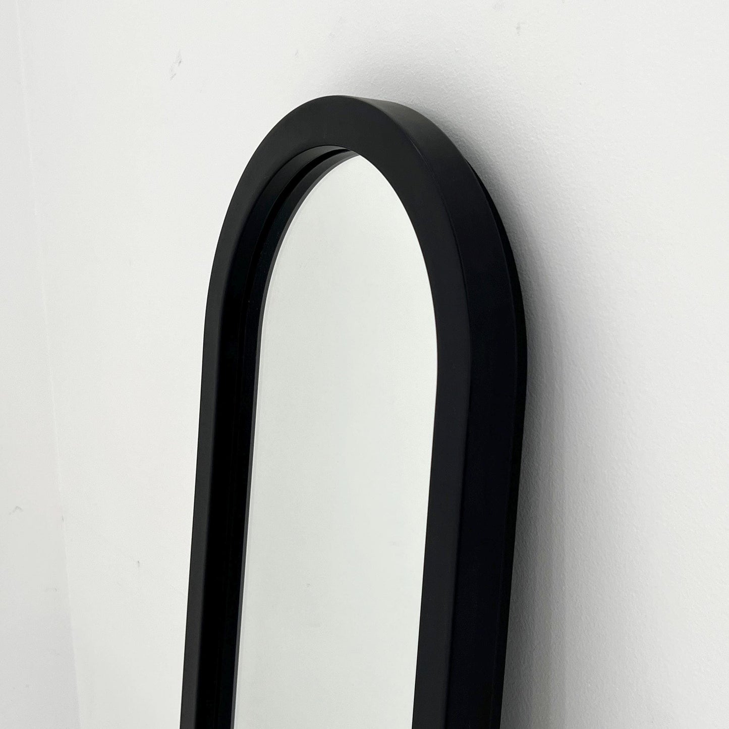 Miroir à cadre noir par Anna Castelli Ferrieri pour Kartell, vintage 1980