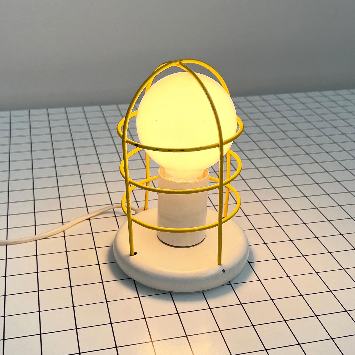 Lampe de table en fil jaune de Targetti, vintage 1980