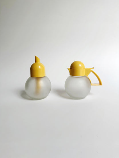 Stoha Postmodern Sugar Shaker Milk Jug Memphis Milano Allemagne années 90 Pastel Yellow Chicken vintage des années 80