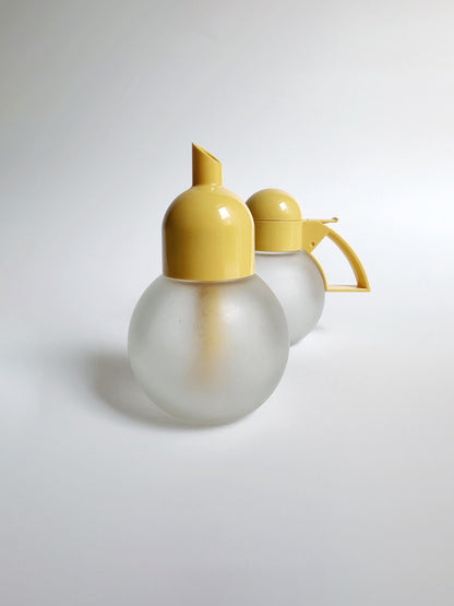 Stoha Postmodern Sugar Shaker Milk Jug Memphis Milano Allemagne années 90 Pastel Yellow Chicken vintage des années 80