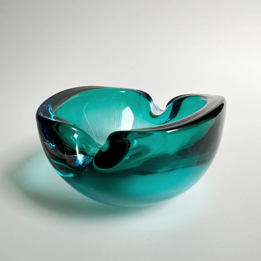 Seguso Murano Ashtray Mint Green Turquoise Blue Two Tone Flavio Poli Style Glass Beryl Barovier Toso Green Mid Century Modern Italy Vintage