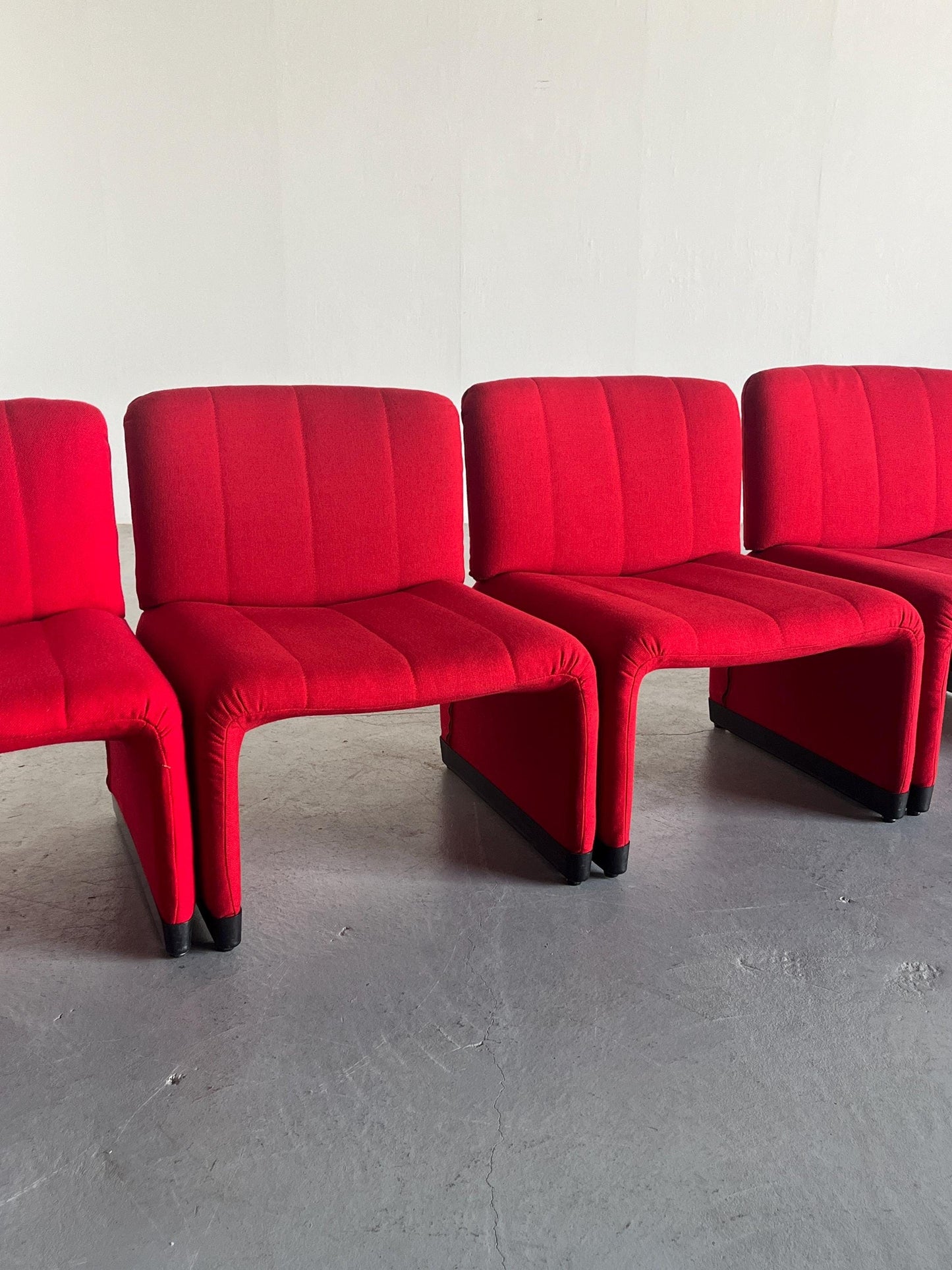 1 von 4 italienischen Vintage-Loungesesseln aus der Mitte des Jahrhunderts im Stil des „Alky“-Stuhls von Giancarlo Piretti, italienisches Design der 1970er Jahre