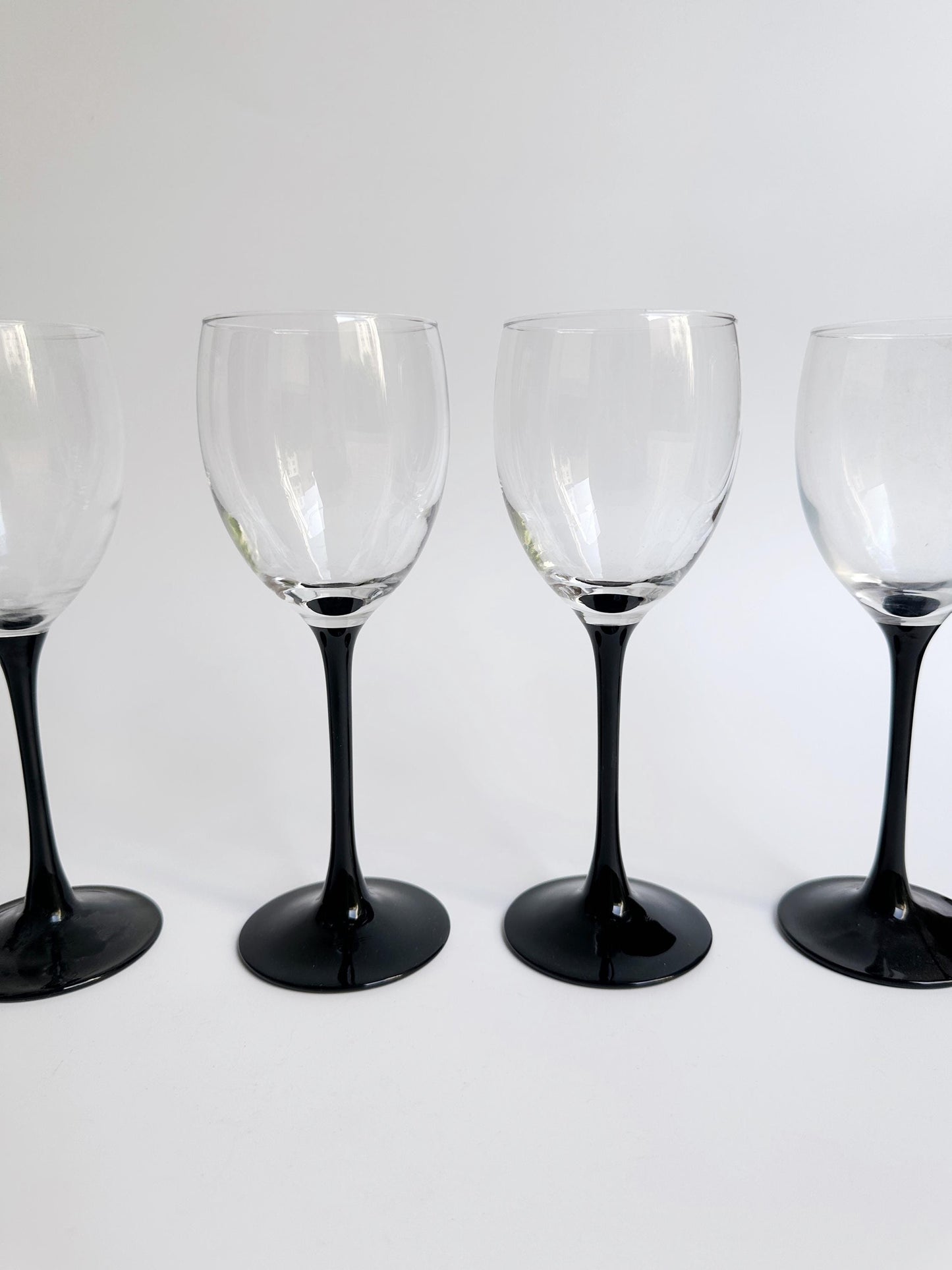 6 verres à vin Luminarc Domino années 80 vin blanc vin rouge coupe noire gobelet Art Déco Revival Postmodern vintage