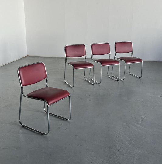 Ensemble de 4 chaises à repas Bauhaus en acier chromé et simili cuir, Italie 1990