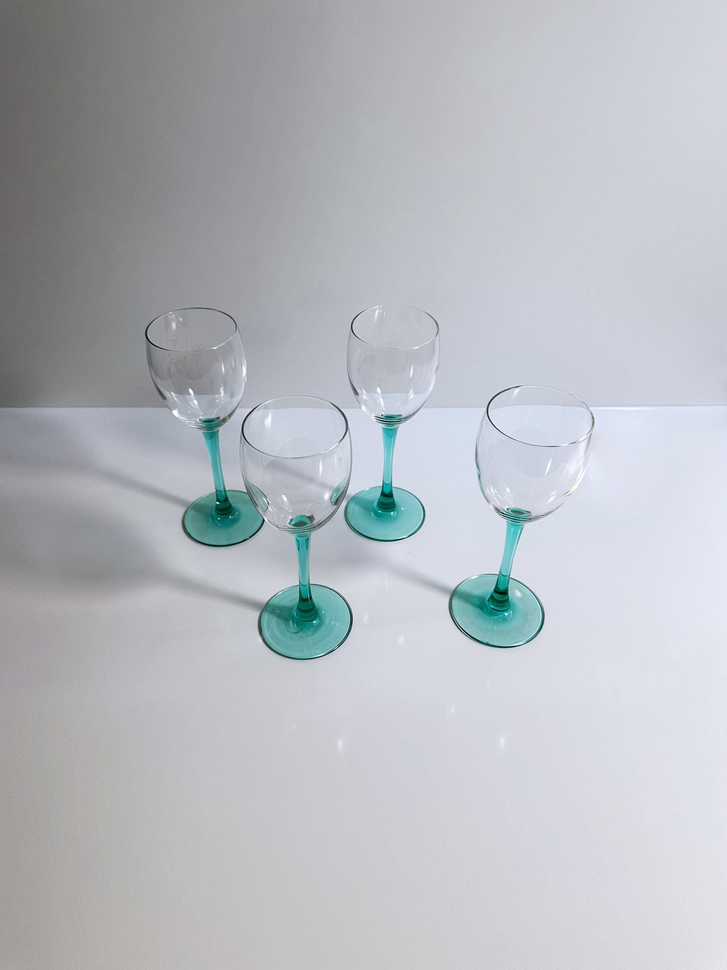 4 Vintage Red White Wine Glasses Turquoise Green Luminarc Glass Goblet 80s Art Deco Revival France