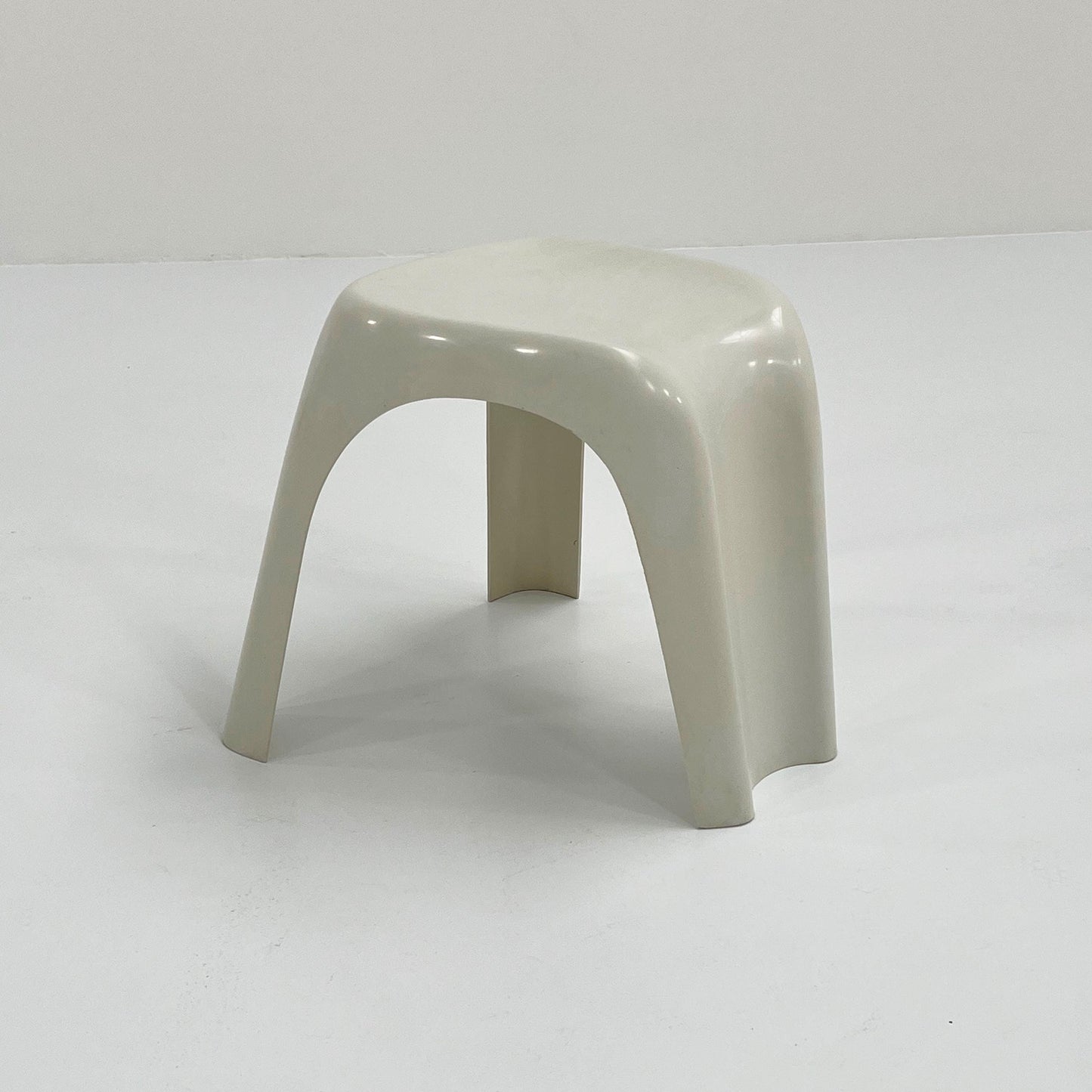 Tabouret Stacki blanc de Giorgina Castiglioni pour Bilumen, vintage 1970