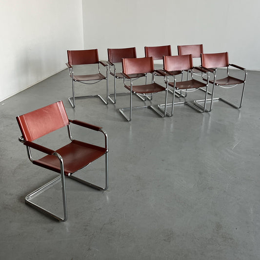 1 of 8 original “MG5” armchairs by Centro Studi for Matteo Grassi, cantilever chair in Bauhaus design made of tubular steel and leather, 1979