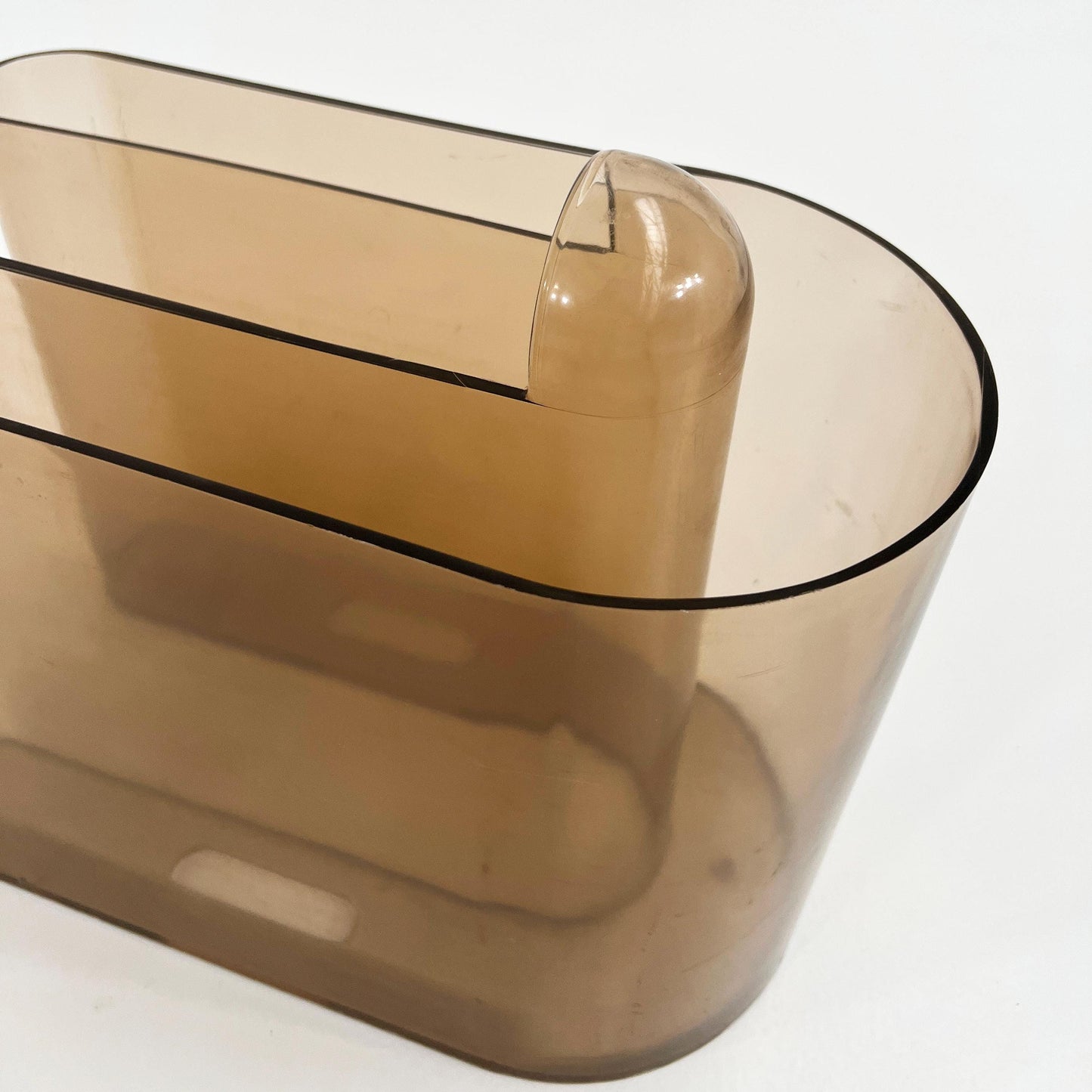 Lucite brown Space Age magazine rack by Rodolfo Bonetto for Bilumen, 1970s