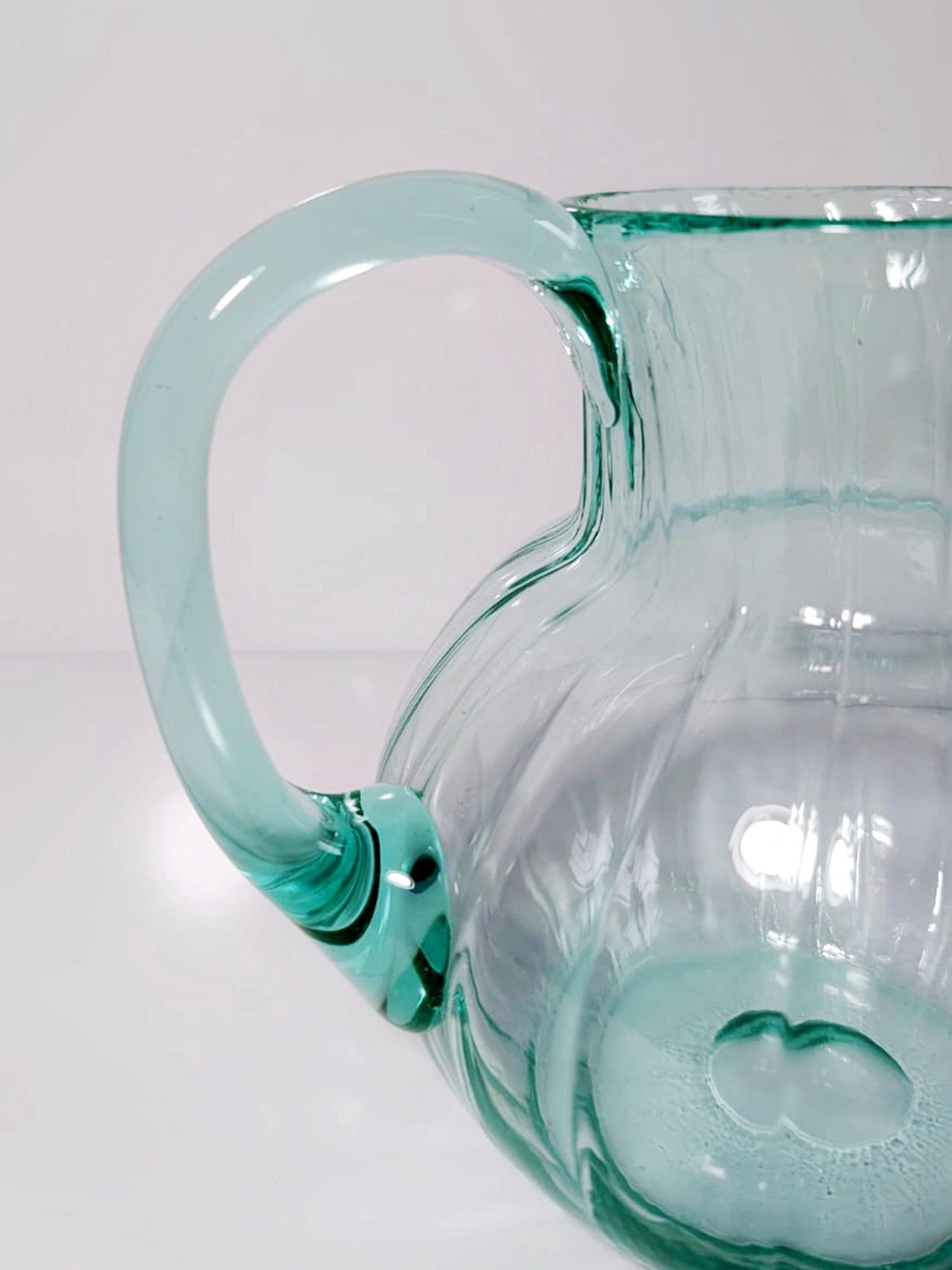 Carafe en verre vintage Beryl Menthe Vert Turquoise Milieu du Siècle Murano Swirl Decanter Jug Uranium Vaseline Verre Moderniste Jus Jug 1950s 50s 60s