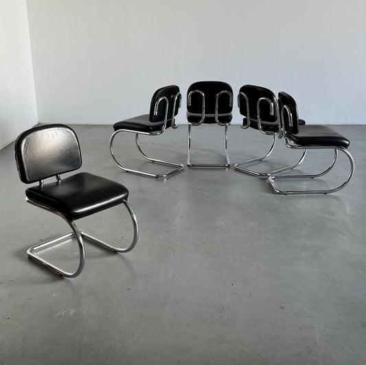 Cantilever chair with curved chrome steel frame, Bauhaus design, Italy, 1980s