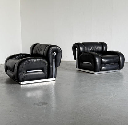 Ensemble de 2 chaises lounge italiennes sculpturales en nuage de l’ère spatiale italienne du milieu du siècle moderne vintage