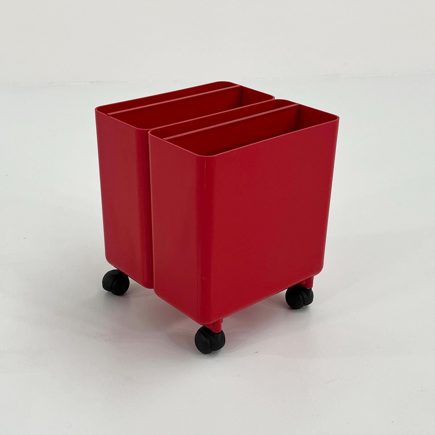 Red file holder on wheels by Georges Coslin for Longato, 1960s