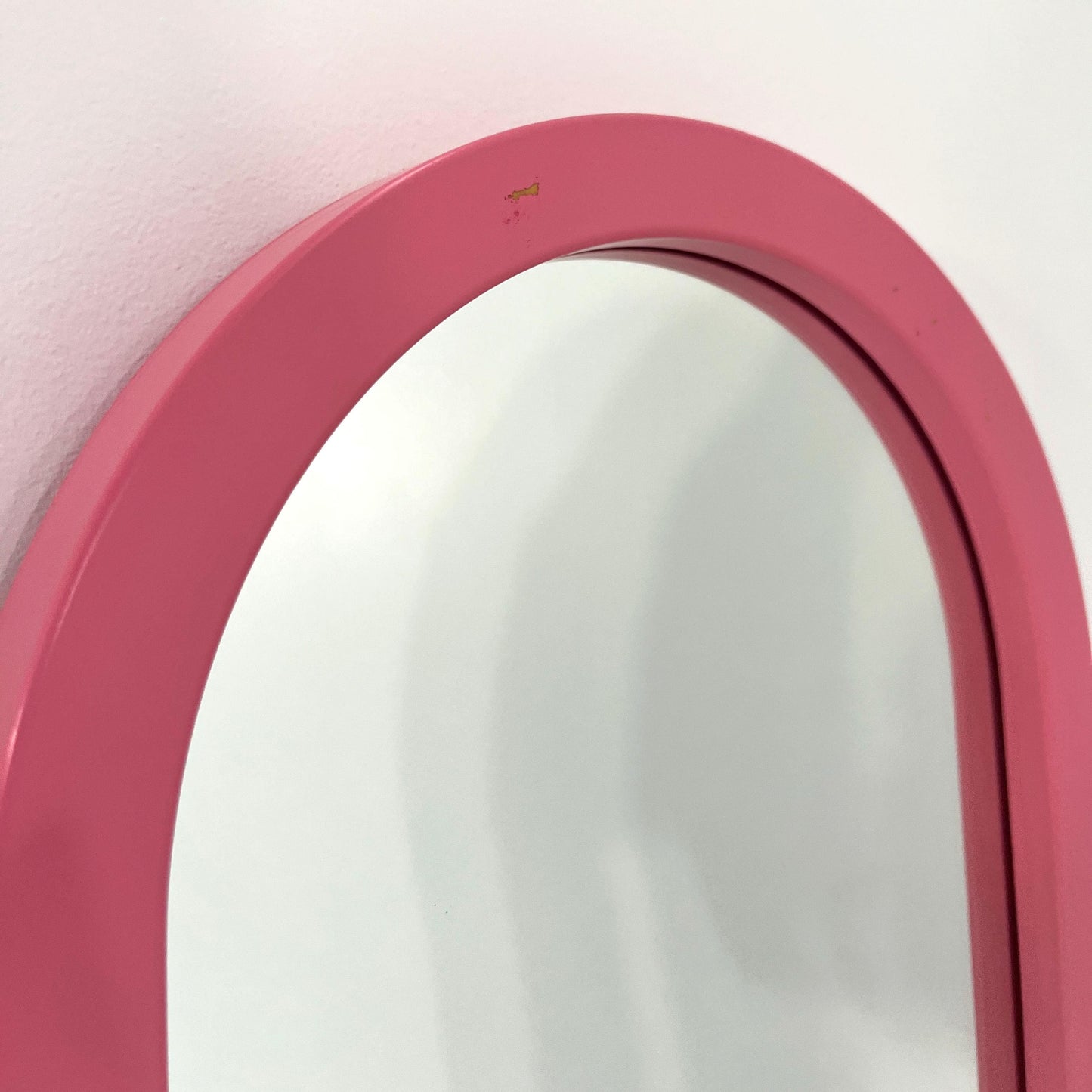 Mirror with pink frame by Anna Castelli Ferrieri for Kartell, 1980s