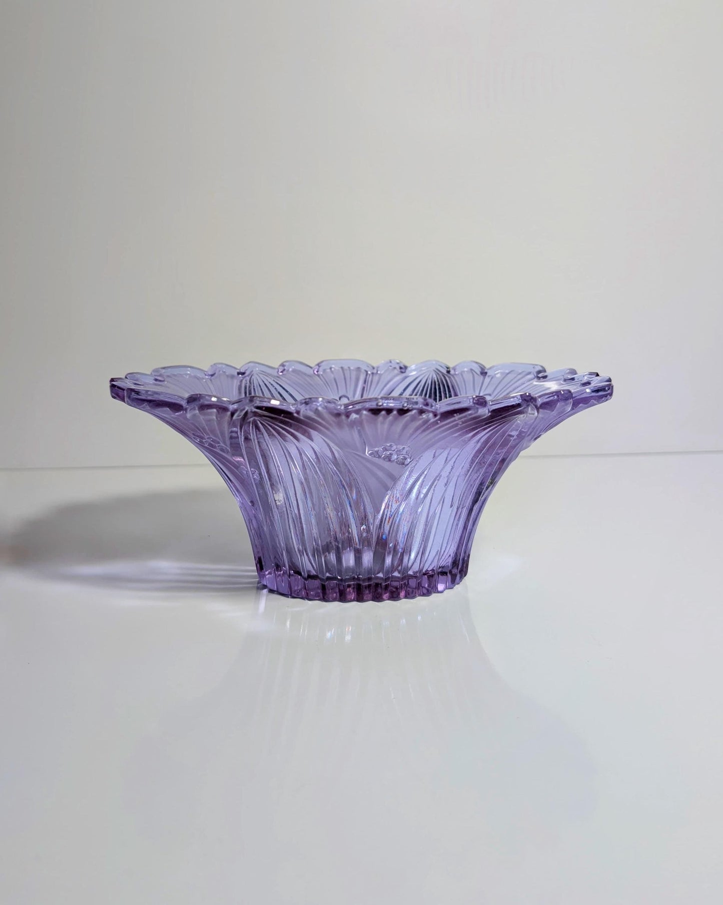 vintage Boho Bowl Alexandrite Verre Néodyme années 1950 Mid Century 60s Lilas Rose Bleu Clair Assiette Plateau Seguso VetroAlexandrite Néodyme