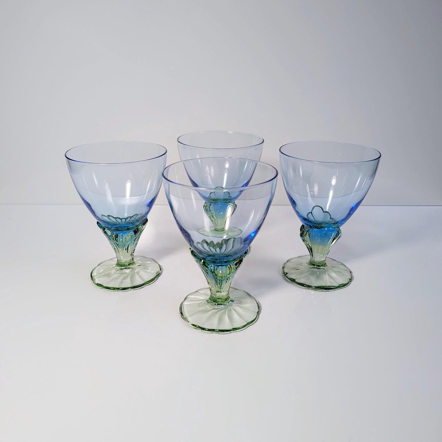 4 Vintage Italienische Gläser Dessert Schalen Glas Grün Blau Postmodern Bormioli Rocco Bahia Sottsass 80er 90er Kelch Pokal Ettore Eisbecher